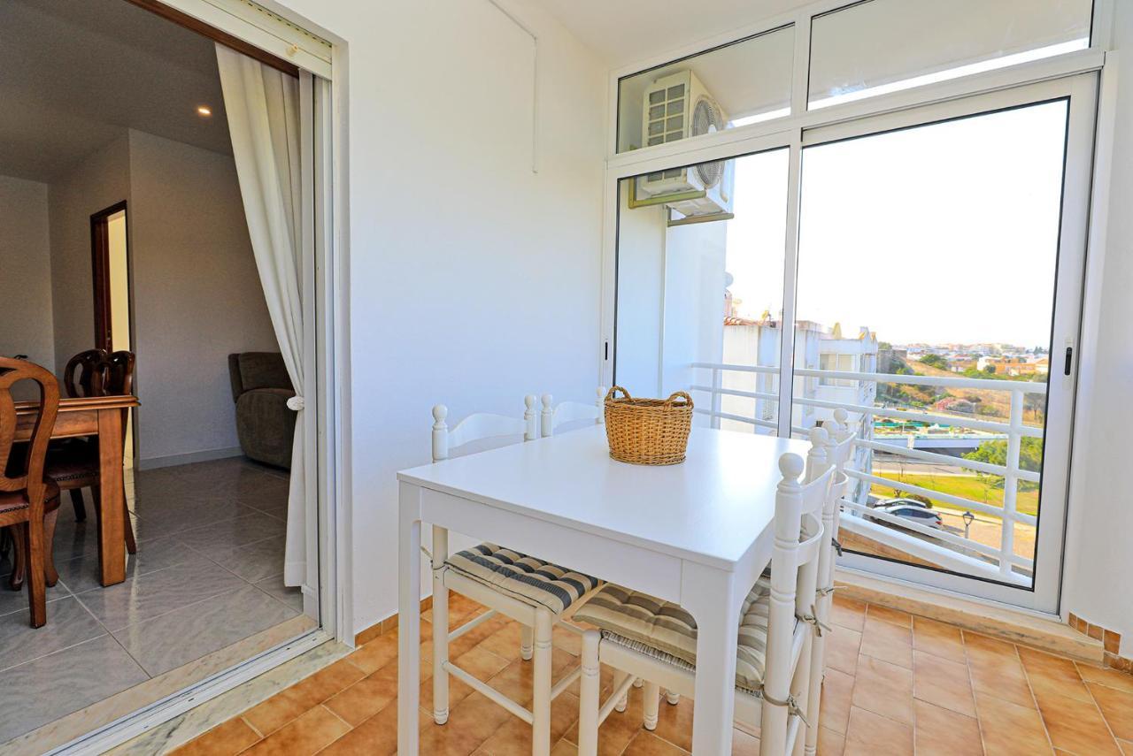 C23 - Parkway Entrance Apartment In Lagos Eksteriør bilde